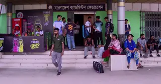 সার্কিট বিকল হয়ে ইনডোর স্টেডিয়ামে বিদ্যুৎ বিভ্রাট, বিপাকে শাটলাররা